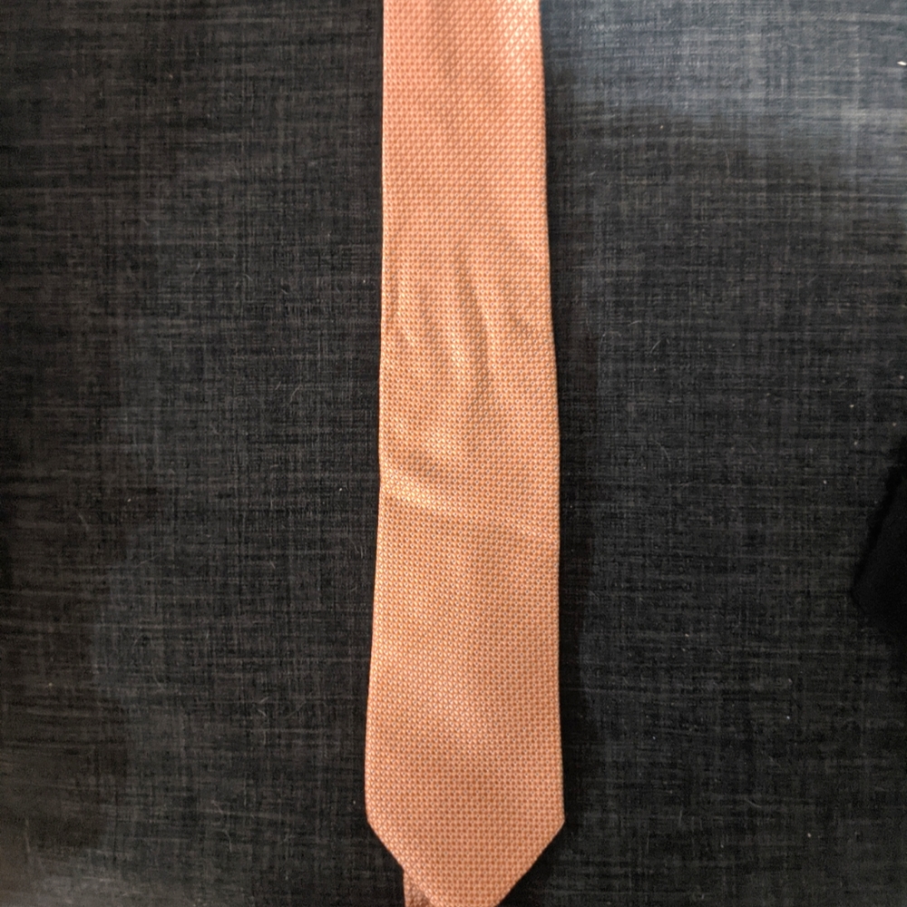 Damon tie